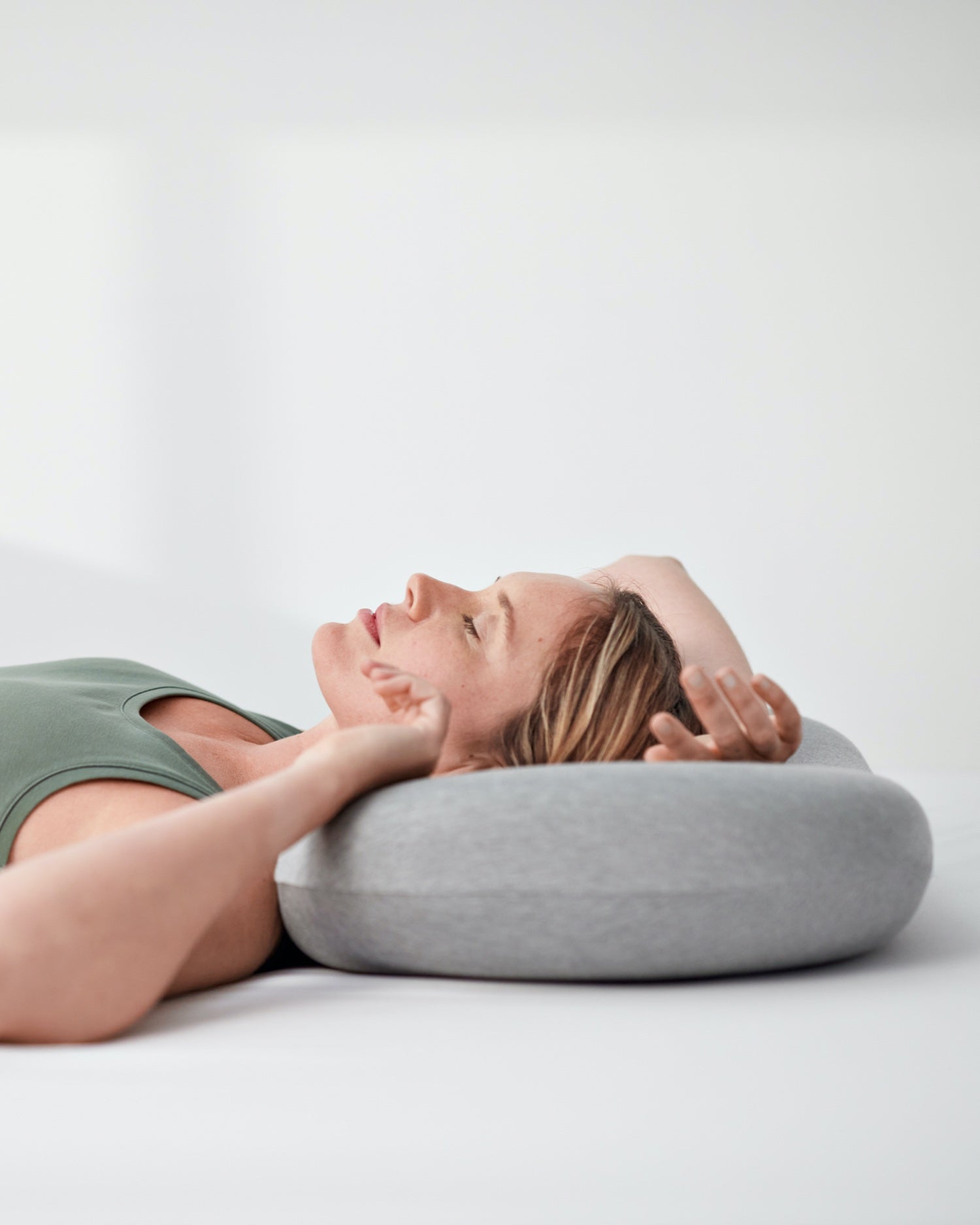 Pillow that hotsell cradles your head