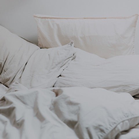 3 ways to feel more comfortable while you sleep - lesatoutsdugaz