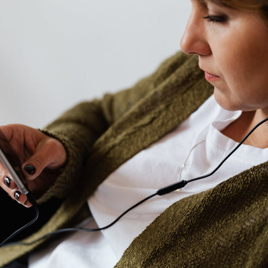 10 Best guided meditations for sleep and insomnia: listen and relax - Ostrichpillow